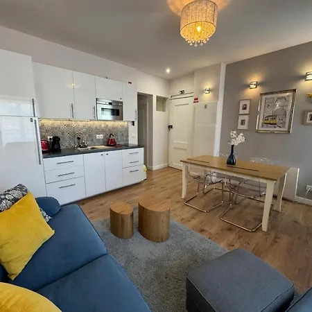 Charming Historic Bairro Alto דירה ליסבון